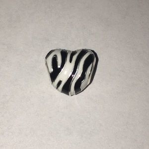 Pandora wild stripes charm 798056ENMX